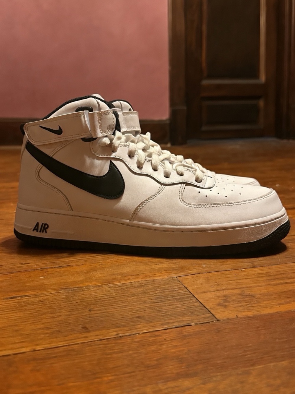 New Nike AIR FORCE 1 ‘07 White Black DV0788-001 Mens Size 11